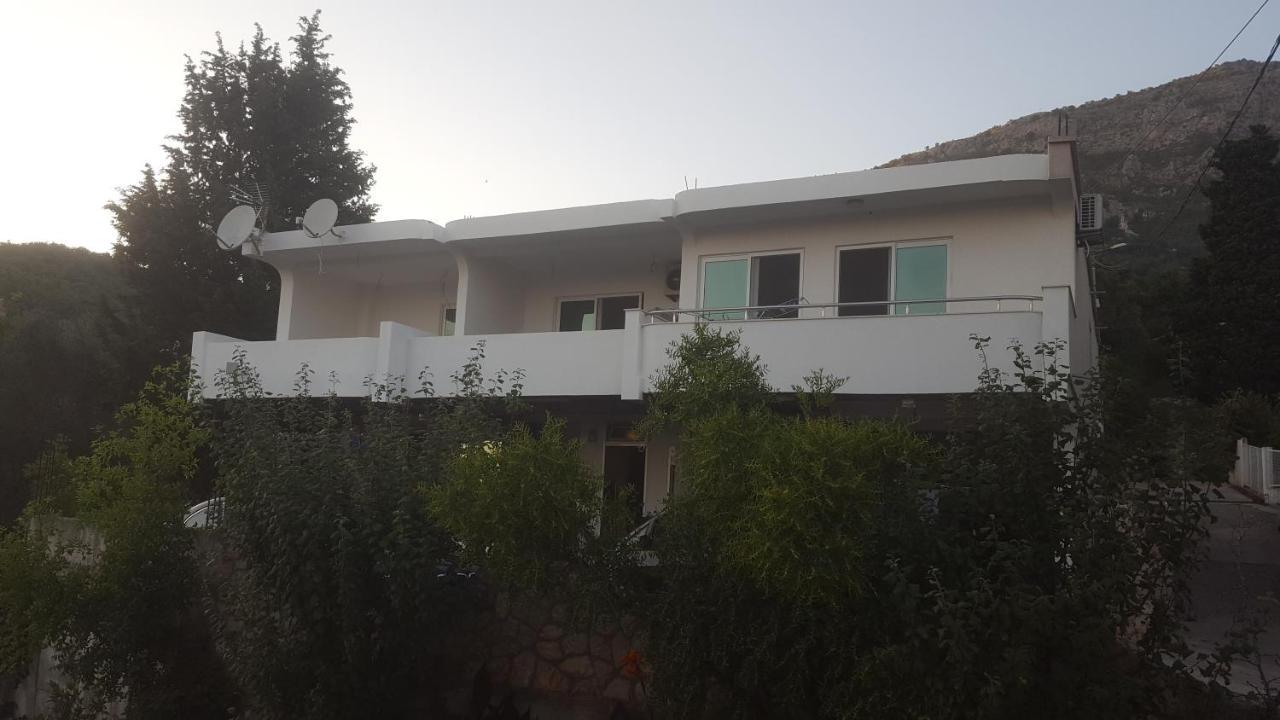 Holiday Home Kalicanin بار المظهر الخارجي الصورة