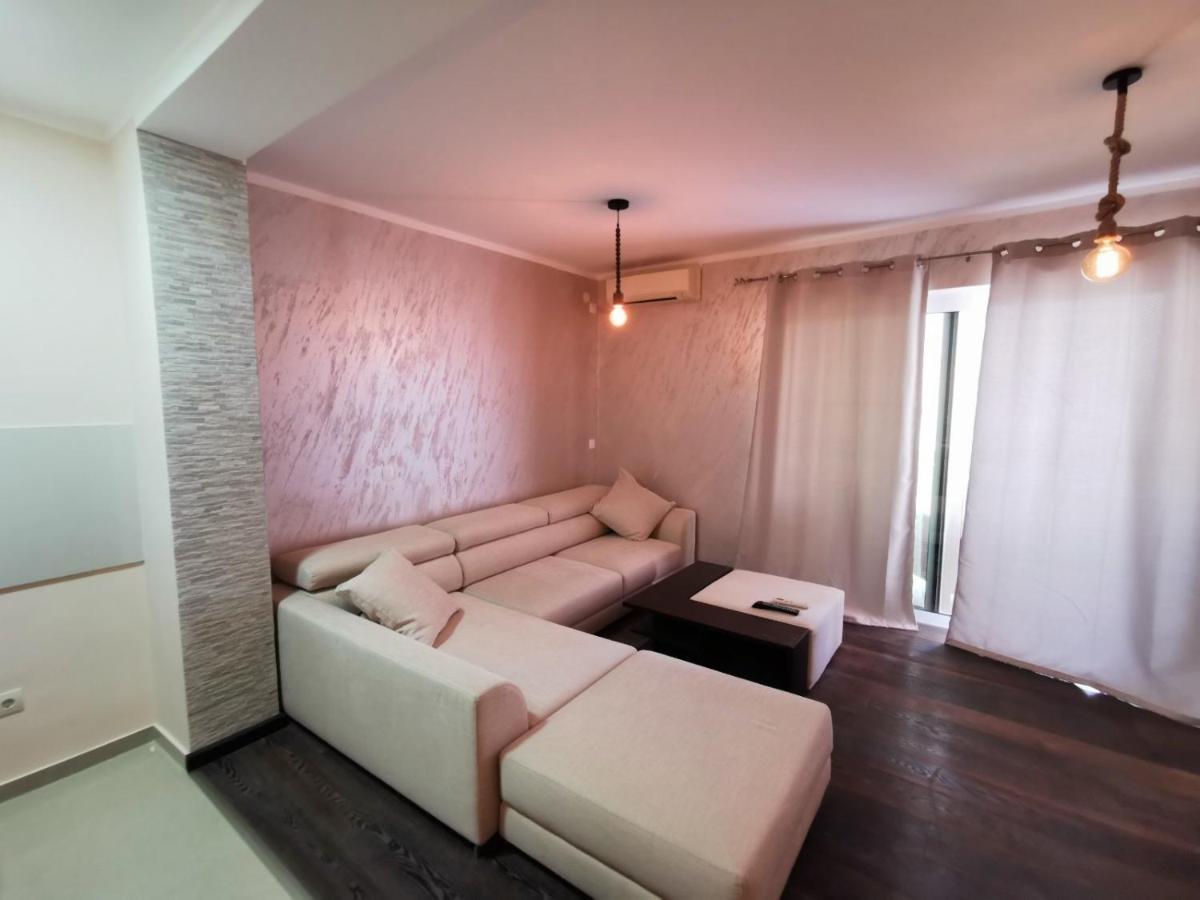 Holiday Home Kalicanin بار المظهر الخارجي الصورة