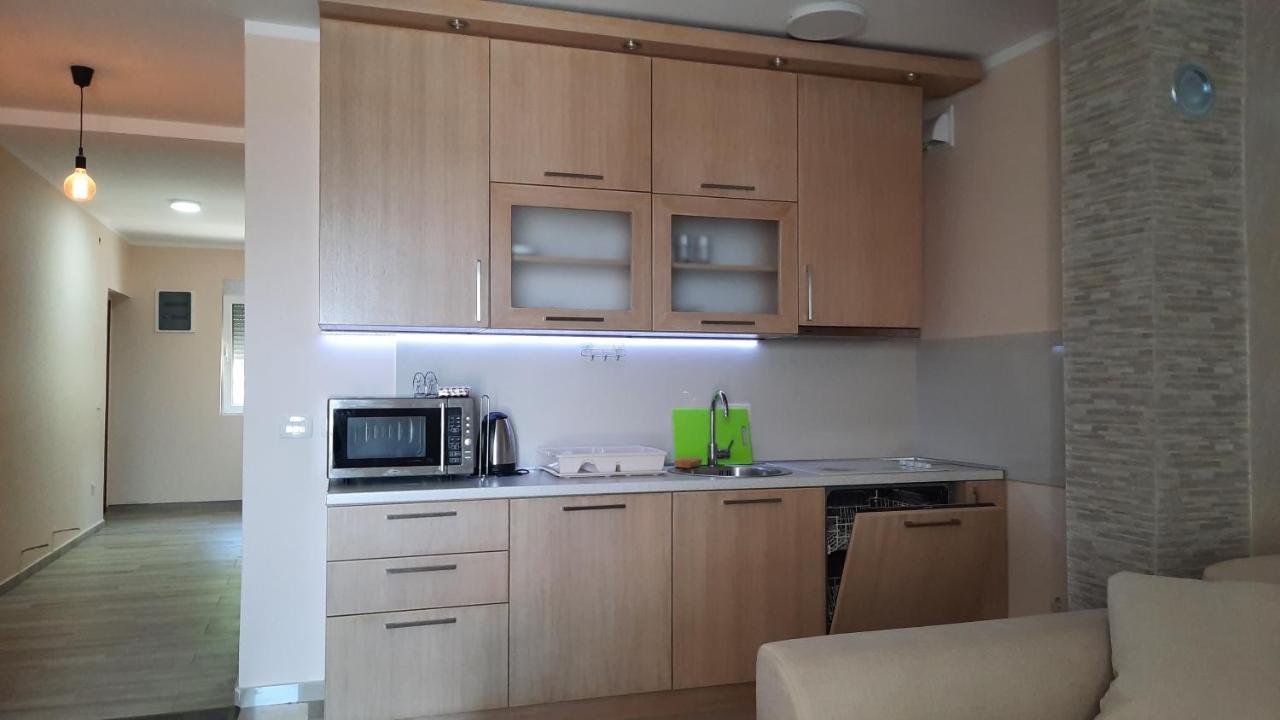 Holiday Home Kalicanin بار المظهر الخارجي الصورة