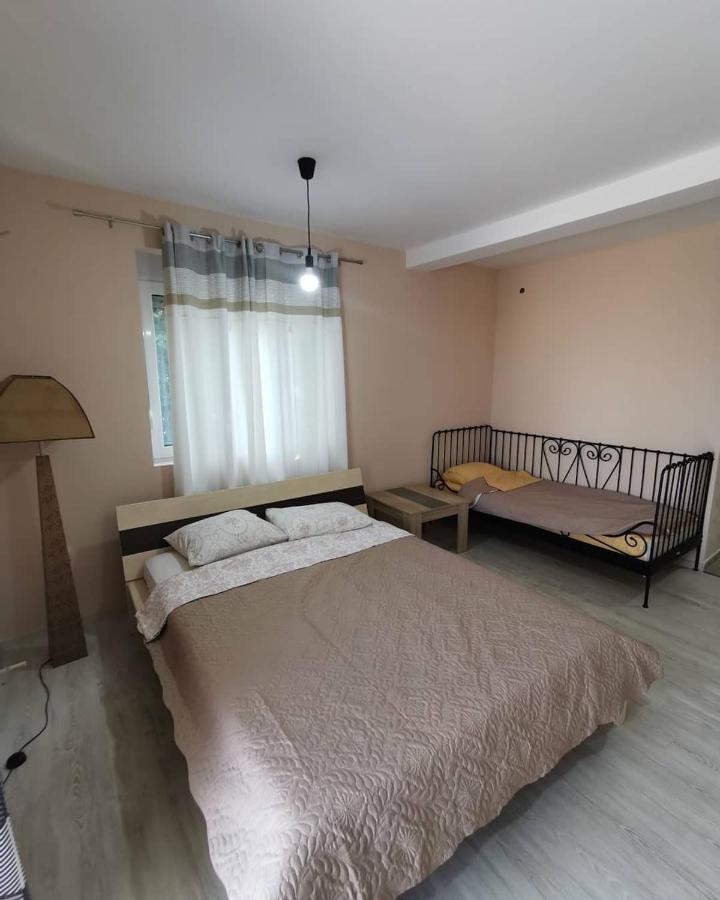 Holiday Home Kalicanin بار المظهر الخارجي الصورة