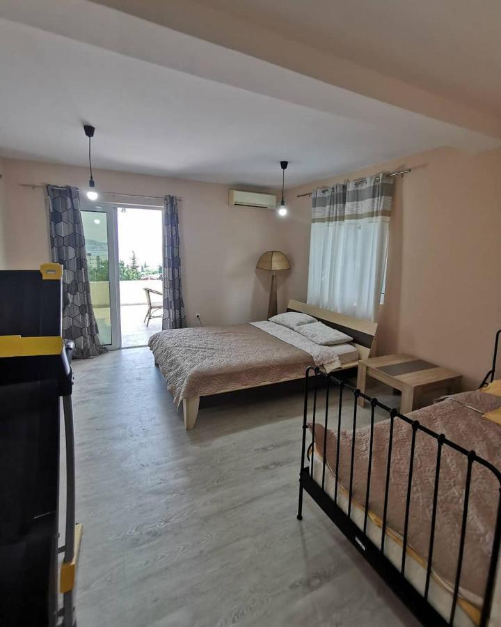 Holiday Home Kalicanin بار المظهر الخارجي الصورة